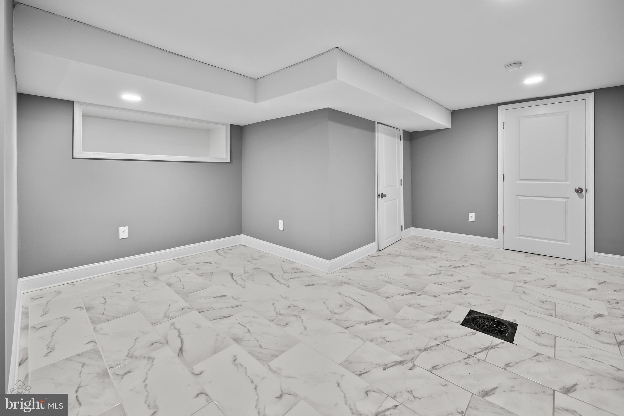 558 East Locust Avenue Philadelphia, PA 19144 - Photo 24 of 33 a view of a big room with a natural light