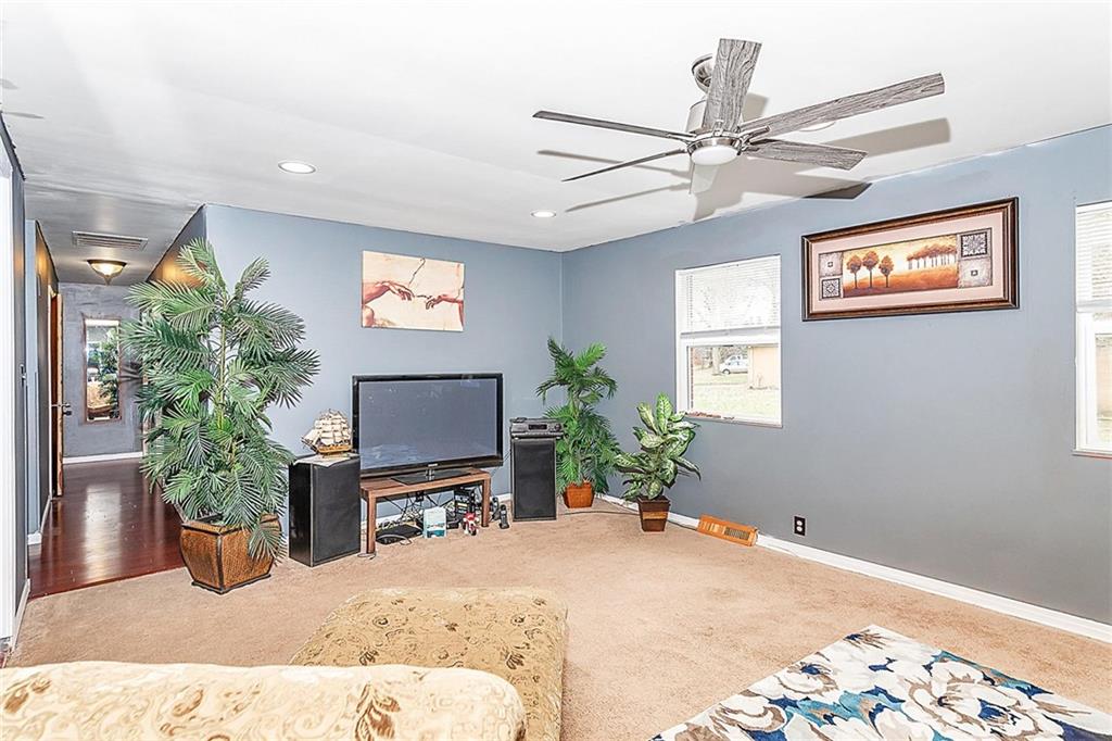 8040 Taunton Road Indianapolis, IN 46260 - Photo 17 of 34 Gallery Image 17