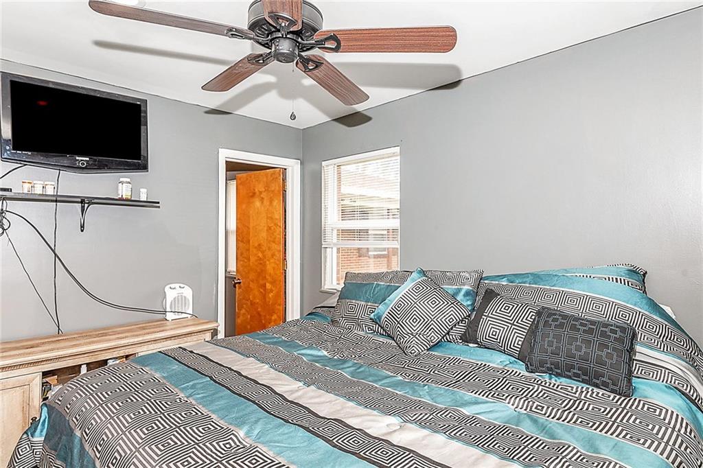 8040 Taunton Road Indianapolis, IN 46260 - Photo 20 of 34 Gallery Image 20