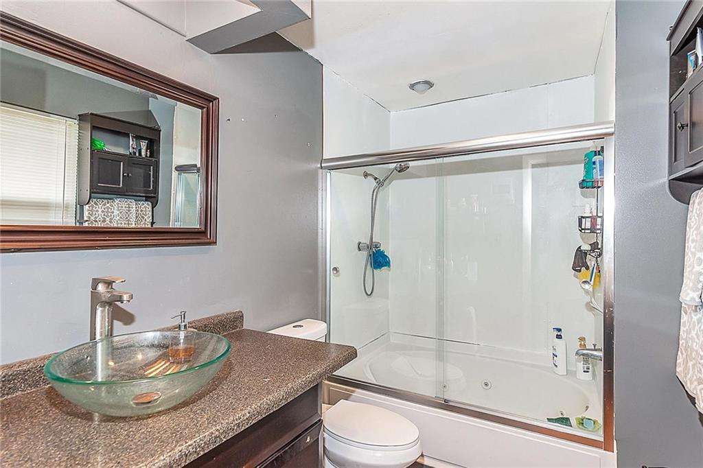 8040 Taunton Road Indianapolis, IN 46260 - Photo 21 of 34 Gallery Image 21