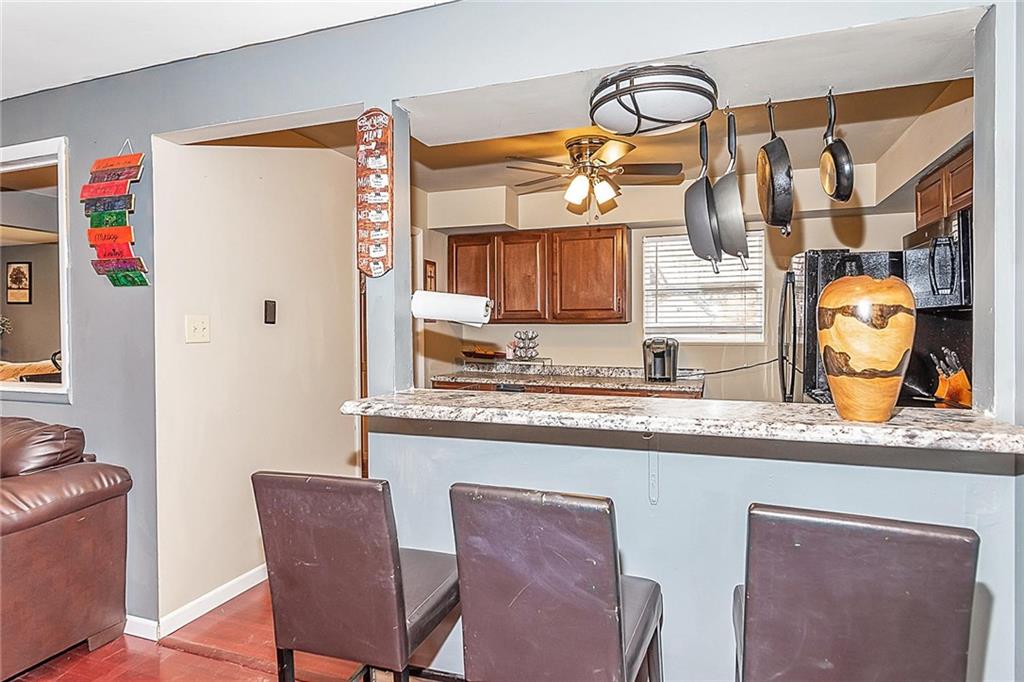8040 Taunton Road Indianapolis, IN 46260 - Photo 5 of 34 Gallery Image 5