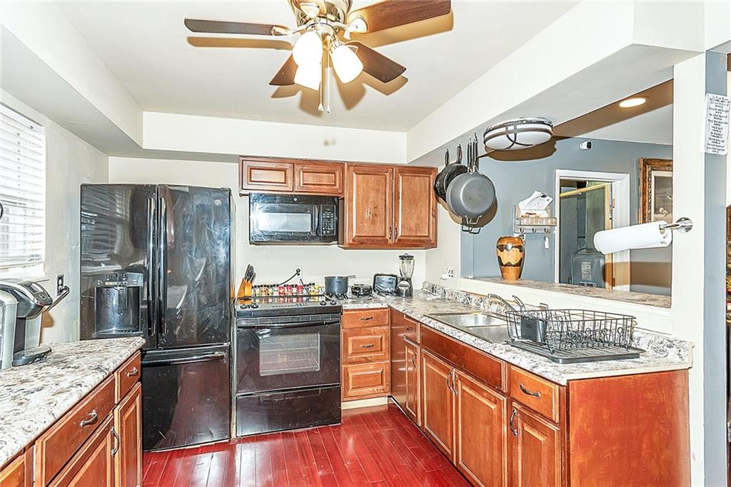 8040 Taunton Road Indianapolis, IN 46260 - Photo 8 of 34 Gallery Image 8