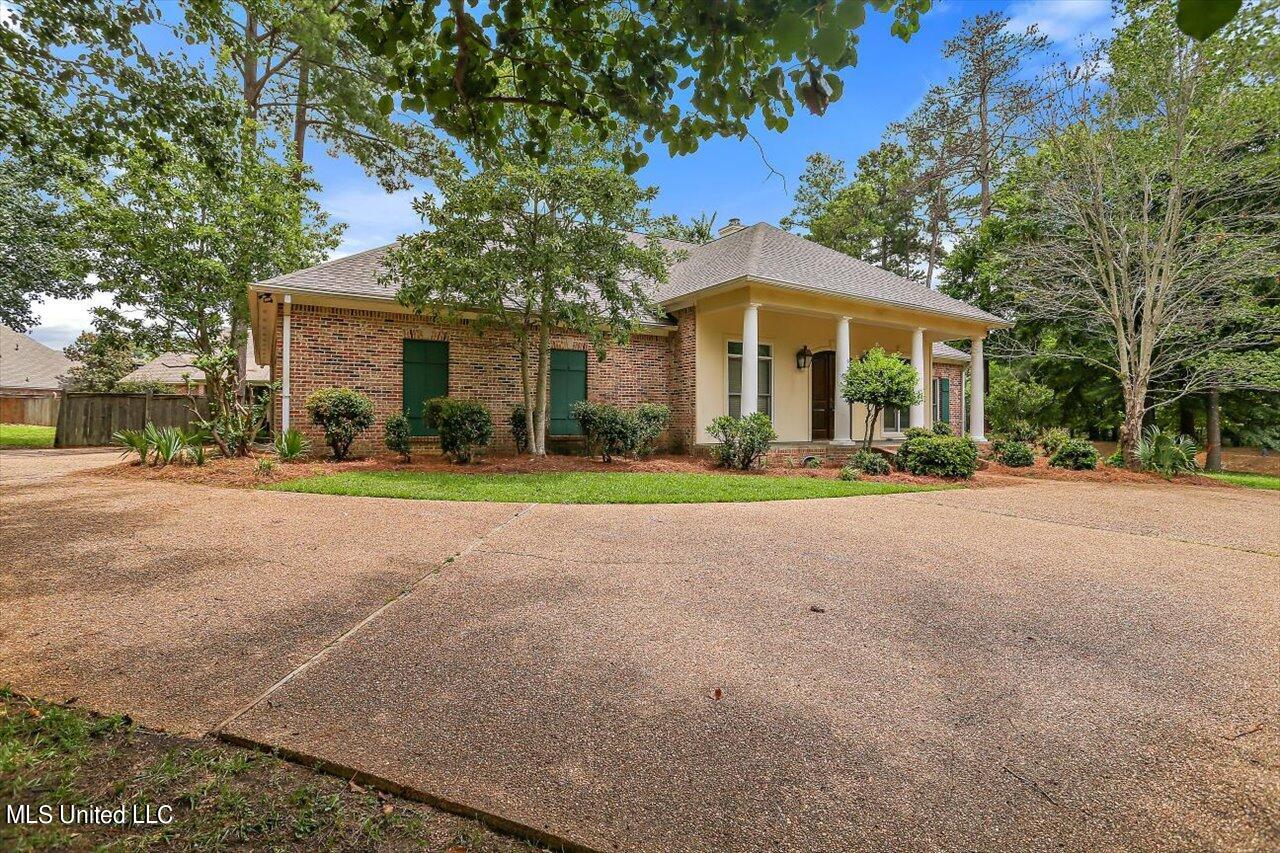 640 Wendover Way Ridgeland, MS 39157 - Photo 2 of 38 03-640 Wendover Way