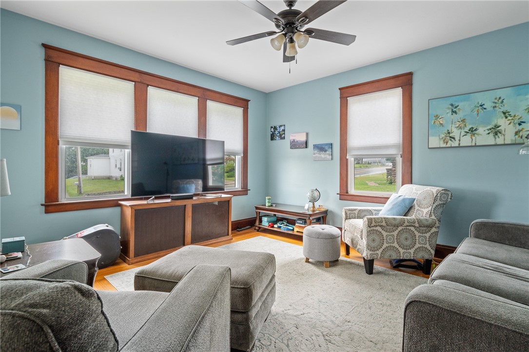 199 High Street Westerly, RI 02891 - Photo 5 of 22 Beautiful wood floors
