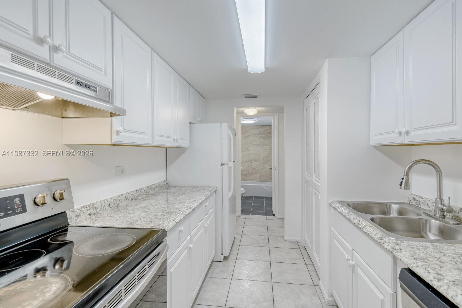 3760 Inverrary Drive, Unit 2L Lauderhill, FL 33319 - Photo 3 of 19