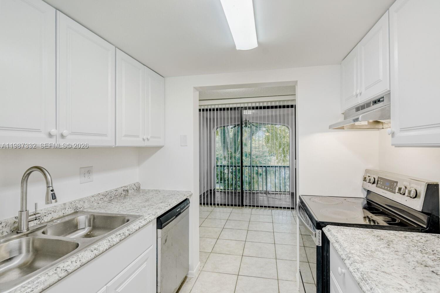 3760 Inverrary Drive, Unit 2L Lauderhill, FL 33319 - Photo 4 of 19