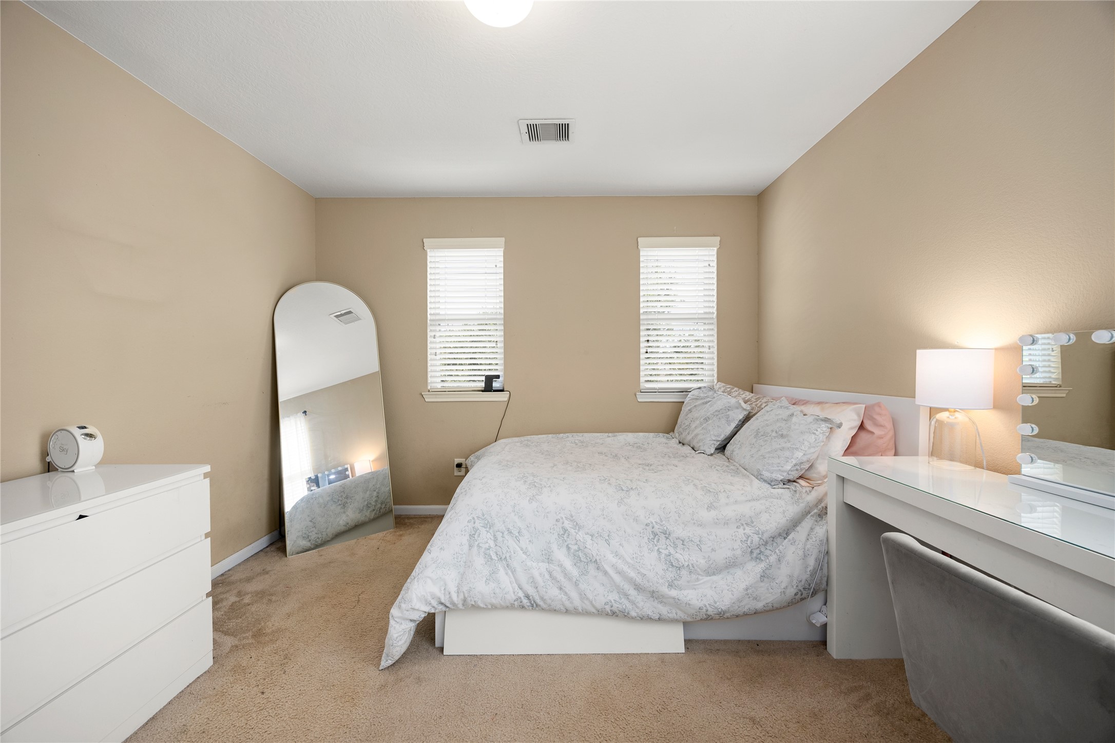 22414 Bellwick Ridge Lane Katy, TX 77449 - Photo 12 of 16 Cozy bedroom with plenty space.