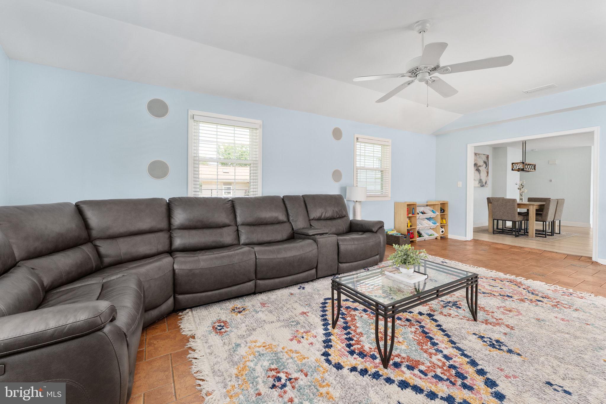1009 South Ironwood Road Sterling, VA 20164 - Photo 32 of 75
