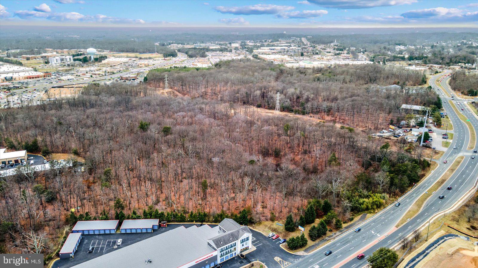 2509 Caton Hill Road Woodbridge, VA 22192 - Photo 19 of 24 a view of a terrace with mountain view