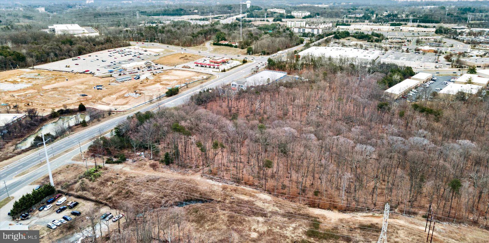 2509 Caton Hill Road Woodbridge, VA 22192 - Photo 10 of 24 a view of swimming pool with a yard