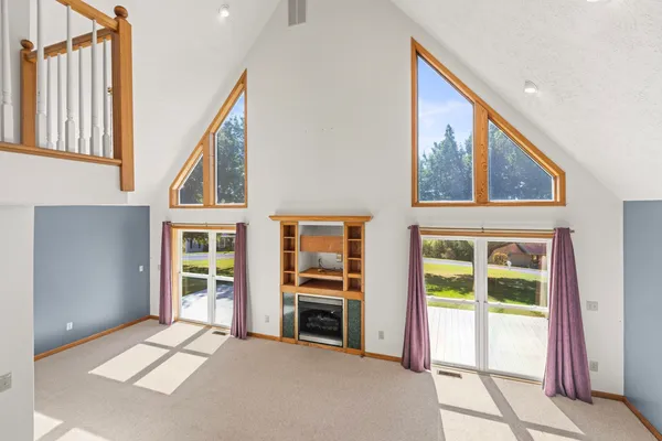 a view of an entryway with front door