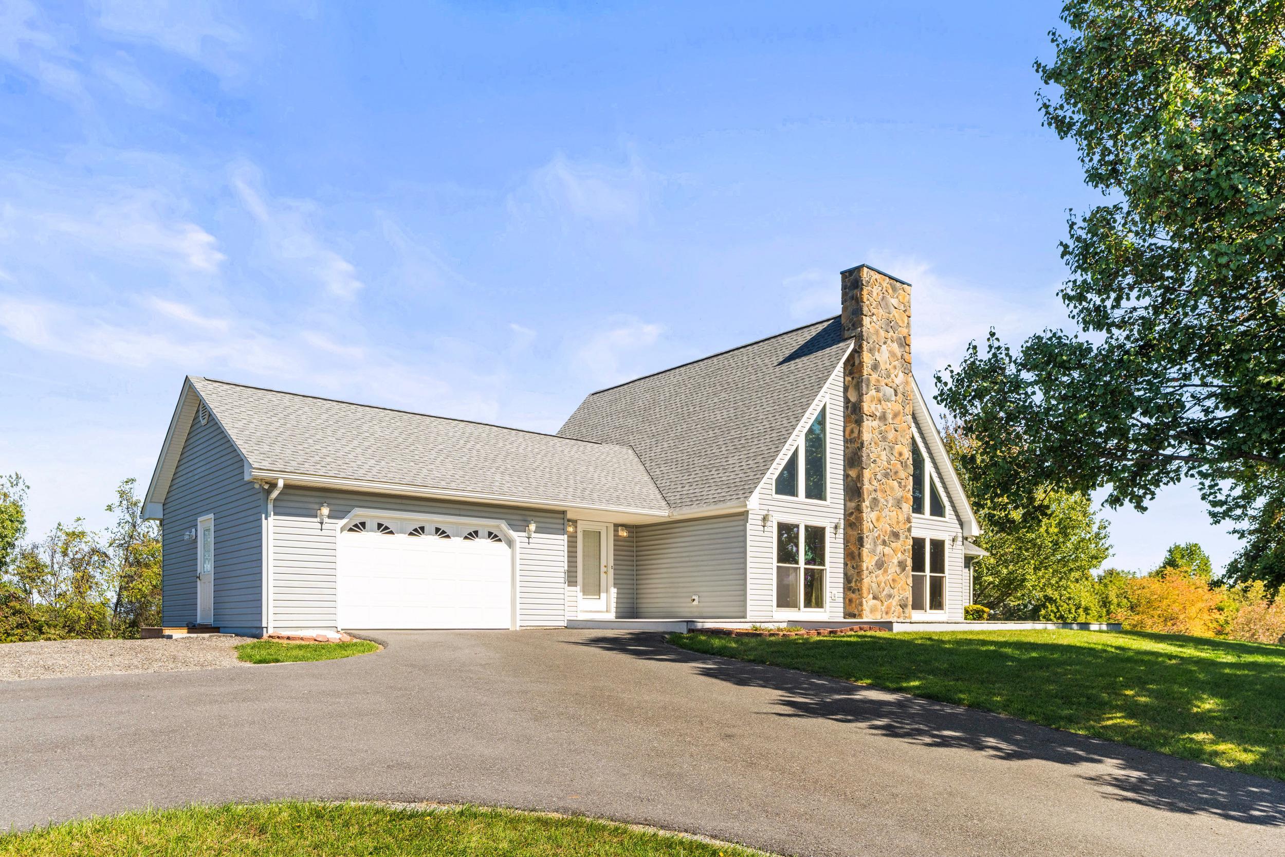 227 Huffman Lane Fairfield, VA 24435 - Photo 2 of 43
