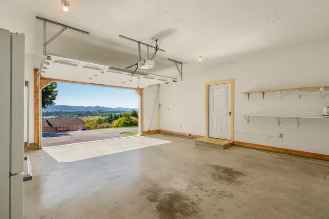 $575,000 | 227 Huffman Lane, Fairfield, VA 24435