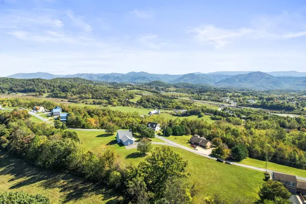 $550,000 | 227 Huffman Lane, Fairfield, VA 24435