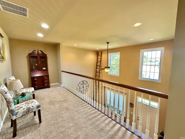 $309,900 | 6182 Glenview Drive, Newburgh, IN 47630