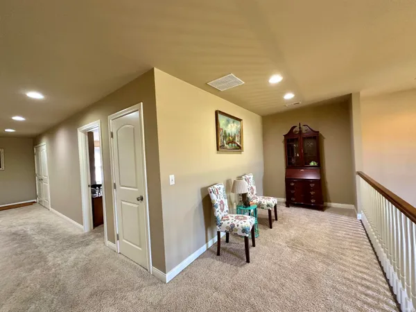 $309,900 | 6182 Glenview Drive, Newburgh, IN 47630