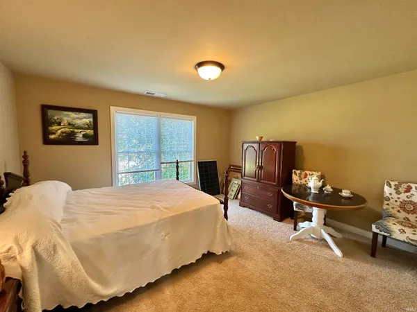 $309,900 | 6182 Glenview Drive, Newburgh, IN 47630