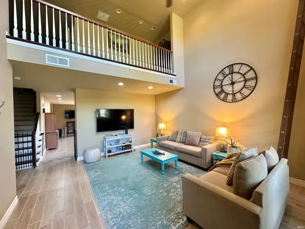 $309,900 | 6182 Glenview Drive, Newburgh, IN 47630