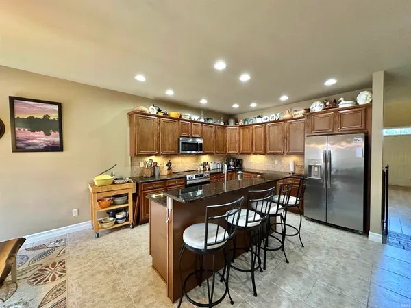 $309,900 | 6182 Glenview Drive, Newburgh, IN 47630