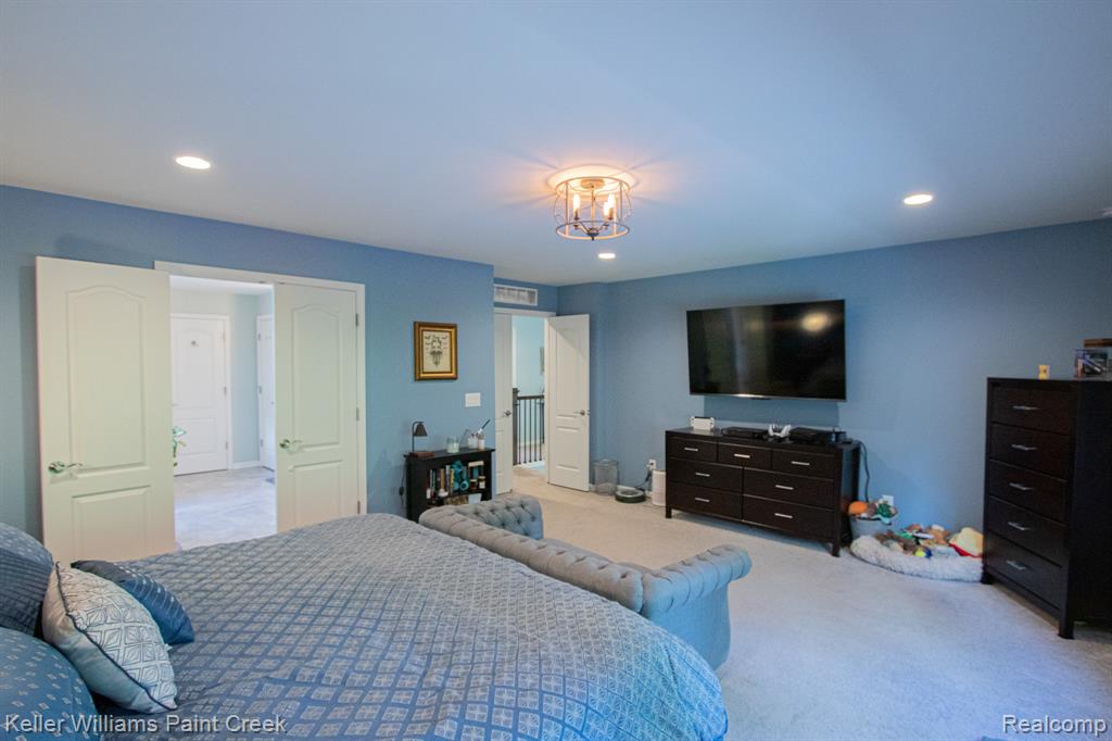 2009 Logan Drive Rochester Hills, MI 48309 - Photo 25 of 53