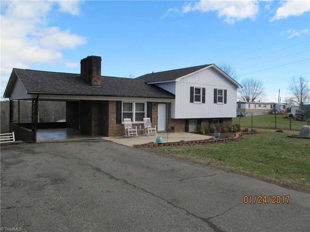 1212 Sparger Road Mount Airy, NC 27030 - Photo 3 of 27 Gallery Image 3