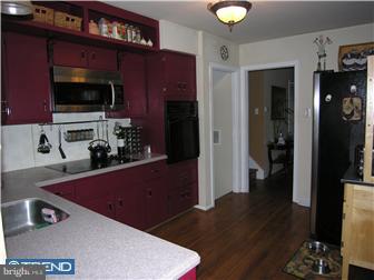 847 Fernhill Road Glenside, PA 19038 - Photo 8 of 11 Kitchen