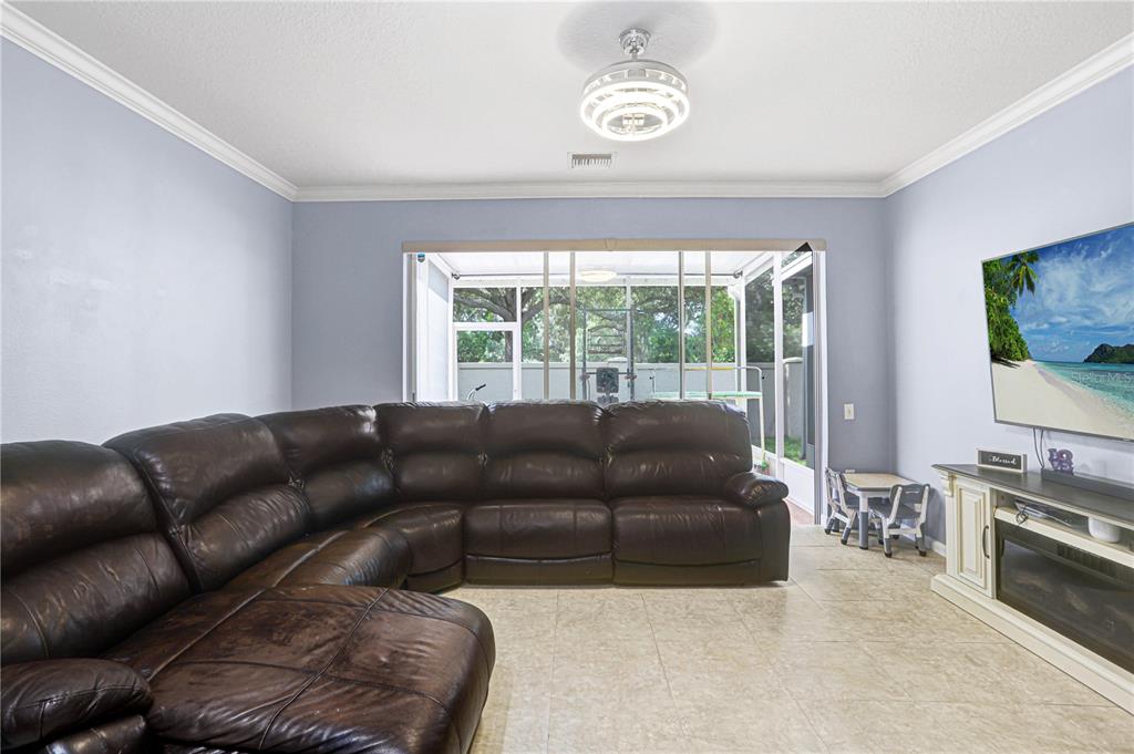 4986 Pond Ridge Drive Riverview, FL 33578 - Photo 8 of 28