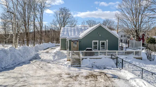 $399,900 | 21 Main Street, Alstead, NH 03602