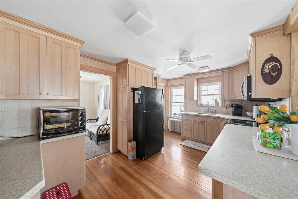 75 Regis Road Marshfield, MA 02050 - Photo 4 of 26 Gallery Image 4