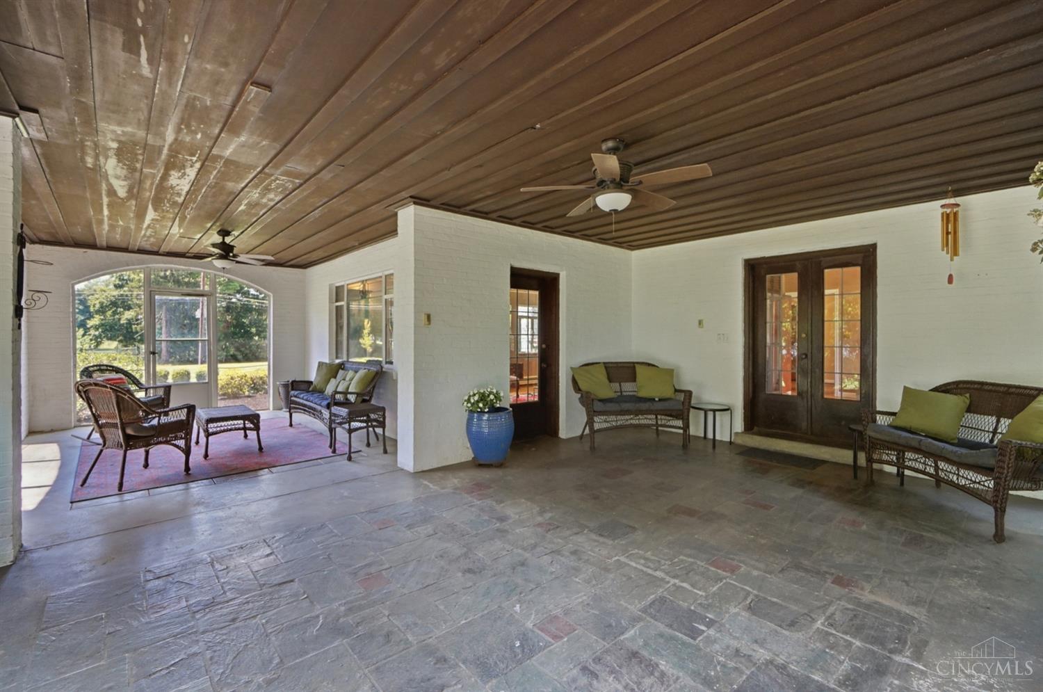 1550 Neeb Road Cincinnati, OH 45238 - Photo 23 of 50 Gallery Image 23