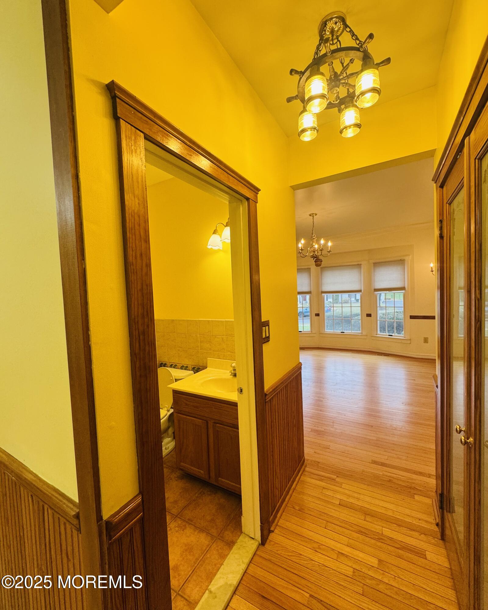 8 Ivy Lane Wrightstown, NJ 08562 - Photo 41 of 106 Main Floor 1/2 Bath