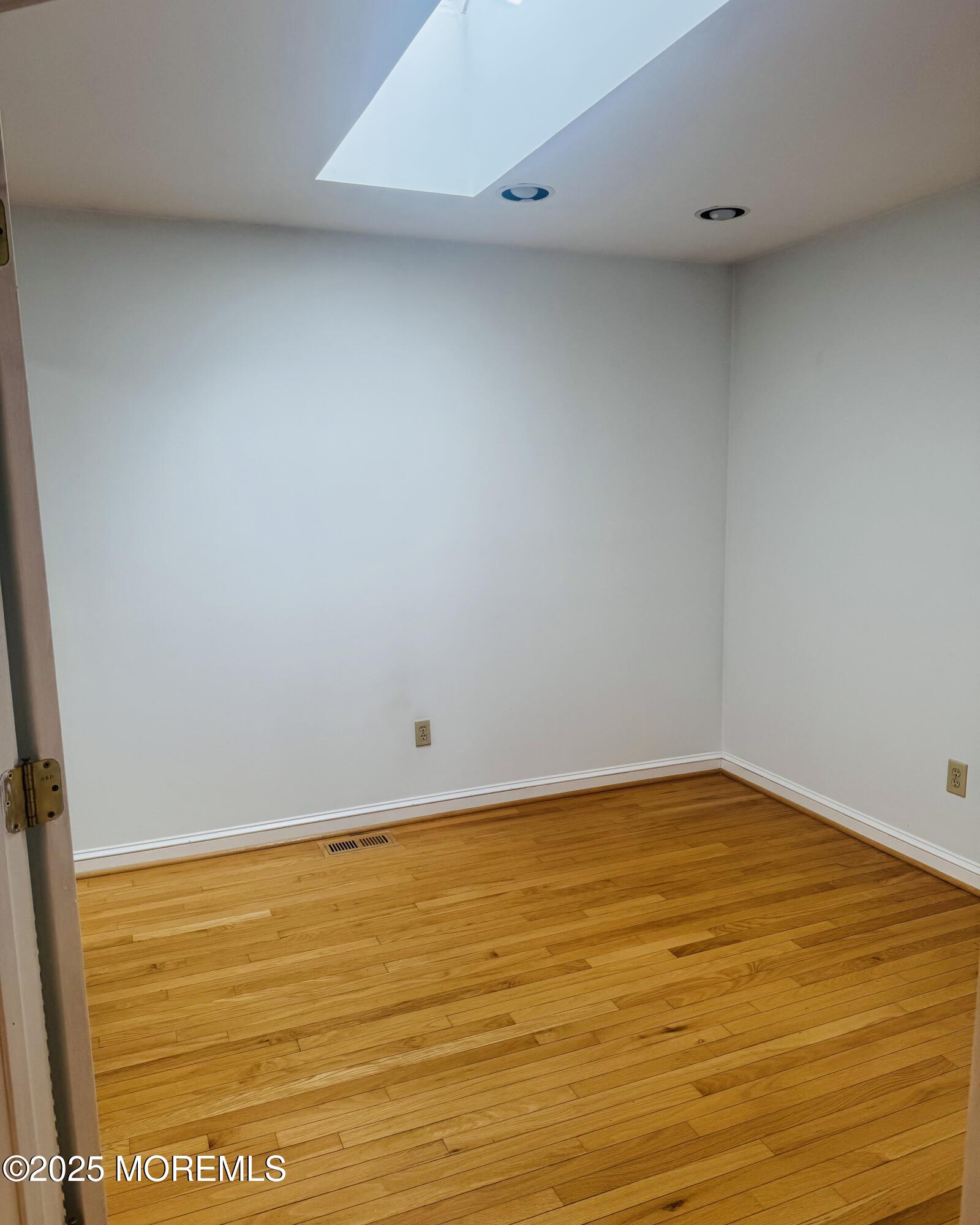 8 Ivy Lane Wrightstown, NJ 08562 - Photo 64 of 106 a view of an empty room