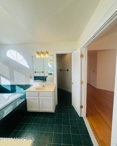 $675,000 | 8 Ivy Lane, Wrightstown, NJ 08562