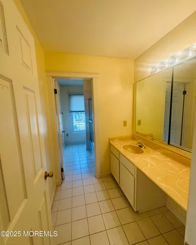 $675,000 | 8 Ivy Lane, Wrightstown, NJ 08562