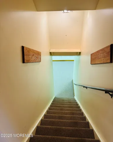 $675,000 | 8 Ivy Lane, Wrightstown, NJ 08562