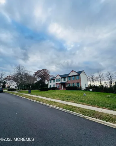 $675,000 | 8 Ivy Lane, Wrightstown, NJ 08562