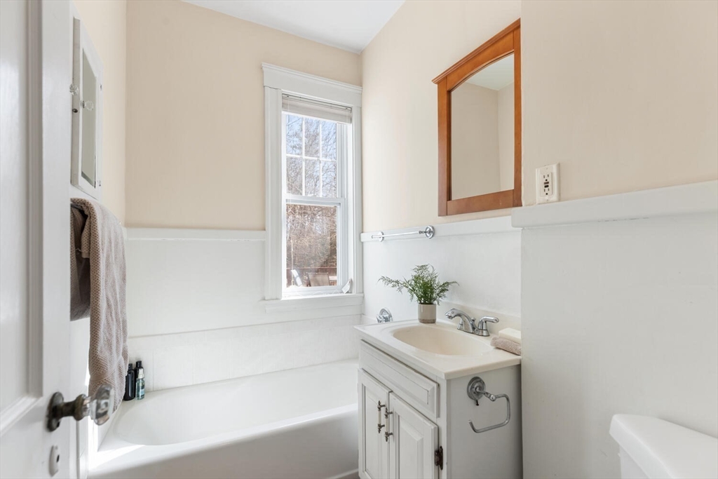 38 High Haith Road Arlington, MA 02476 - Photo 24 of 42 Gallery Image 24