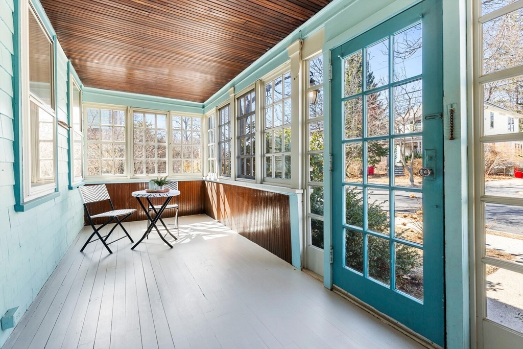 38 High Haith Road Arlington, MA 02476 - Photo 4 of 42 Gallery Image 4