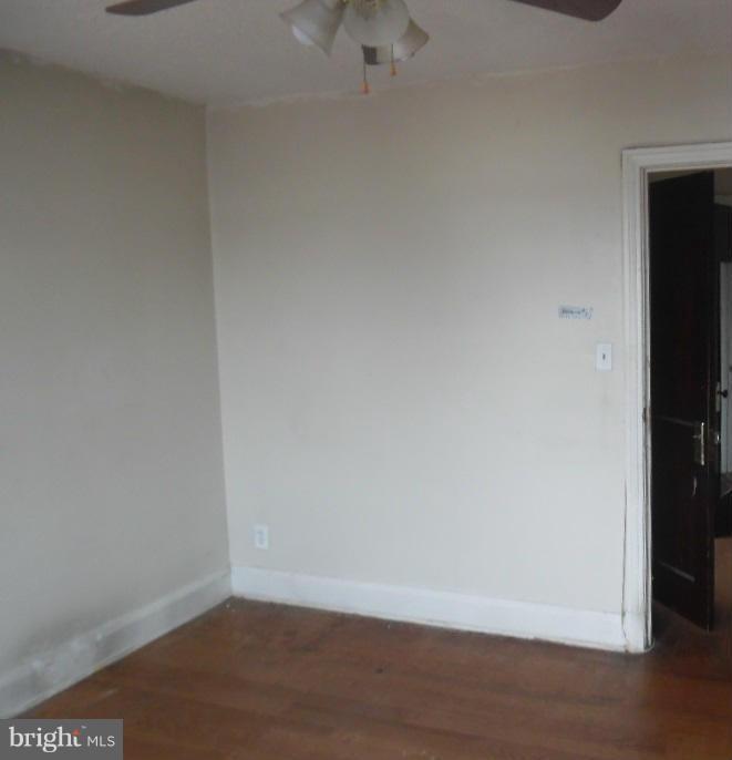 3913 Woodridge Road Baltimore, MD 21229 - Photo 10 of 14 Bedroom
