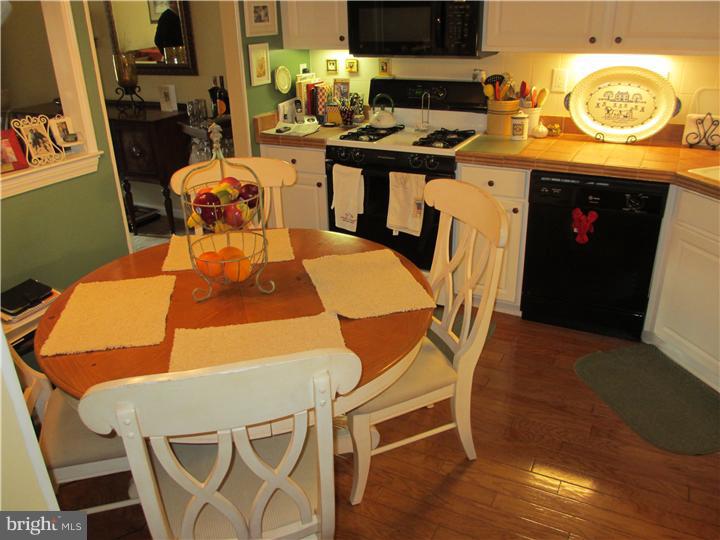6 Brecht Road Hamilton Square, NJ 08690 - Photo 7 of 24