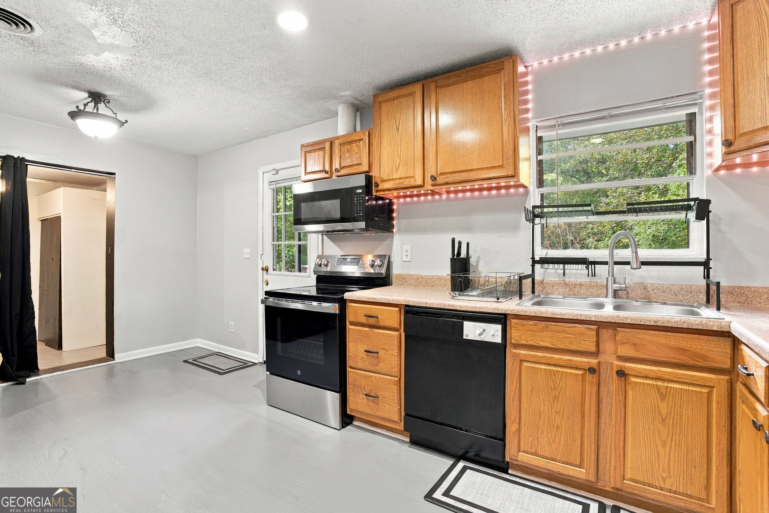 4533 Richard Road Conley, GA 30288 - Photo 16 of 36 Gallery Image 16
