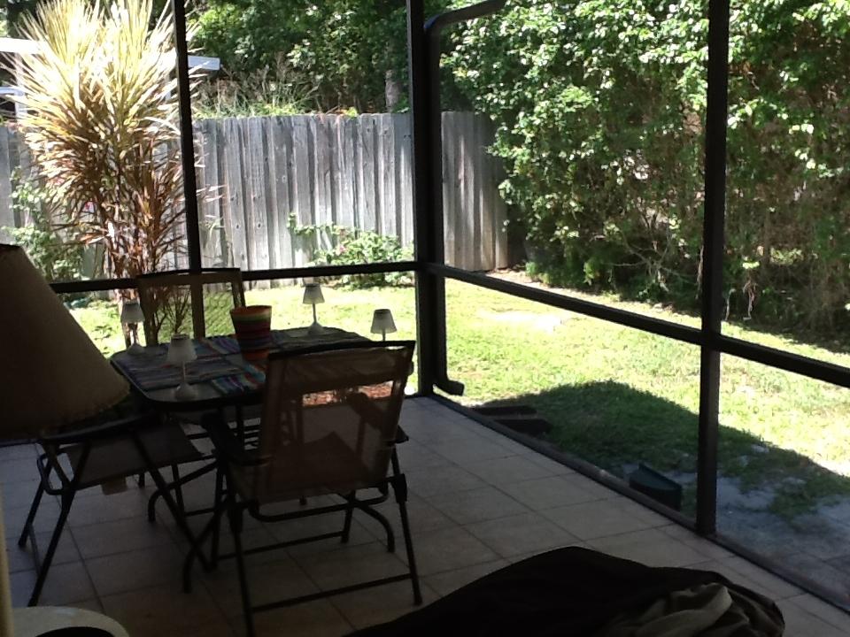 67 Lariat Circle, Unit 6769 Boca Raton, FL 33487 - Photo 23 of 25 67 Lariat- Patio 1