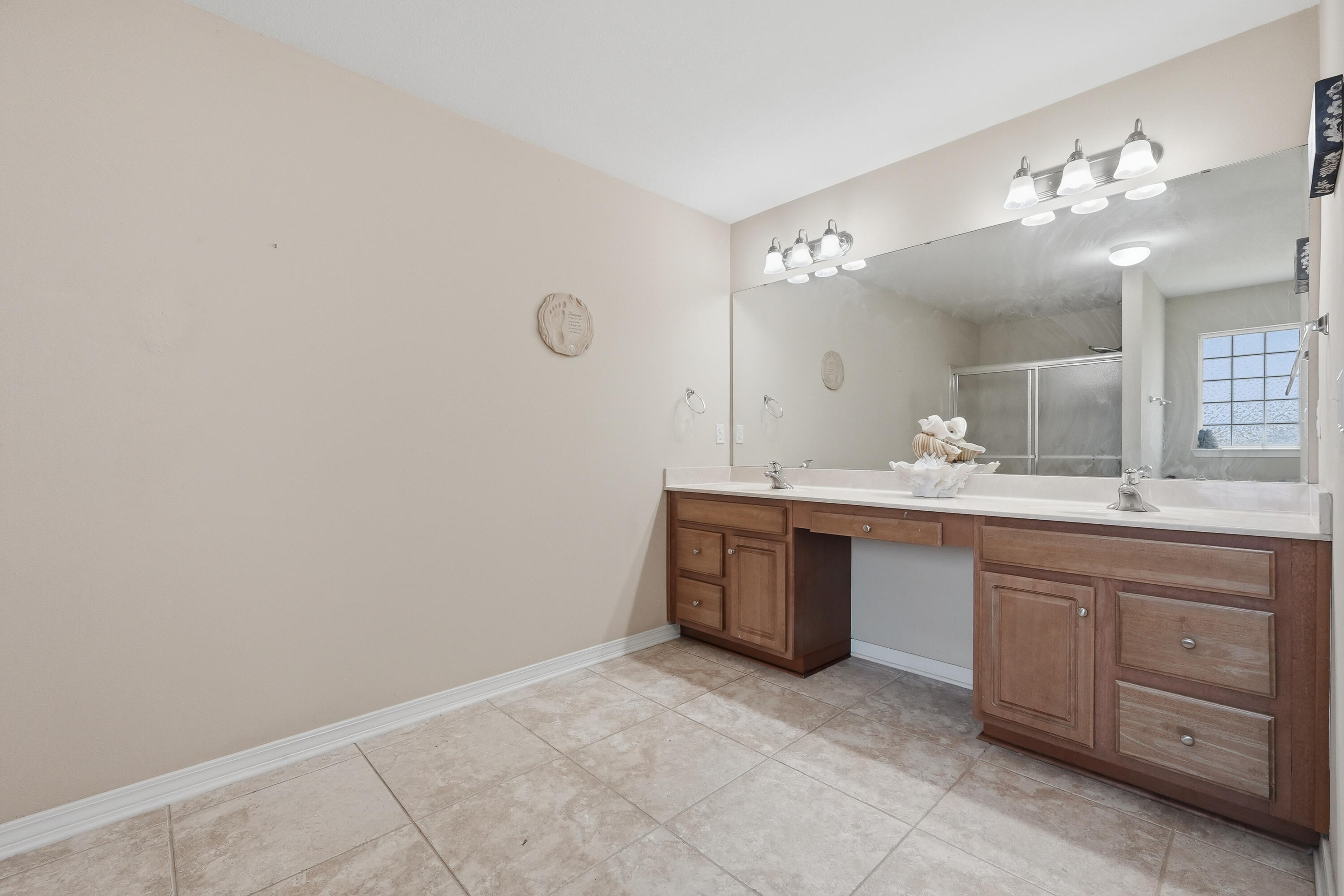5925 Wind Trace Road Crestview, FL 32536 - Photo 21 of 46 2 sinks! Designated Makeup Alcove!