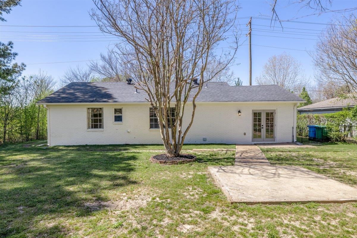 5626 Lamb Road Arlington, TN 38002 - Photo 2 of 33 a view of a yard with a house