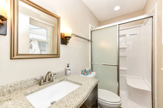 $239,900 | 1815 Hillcrest Avenue, Anderson, IN 46011