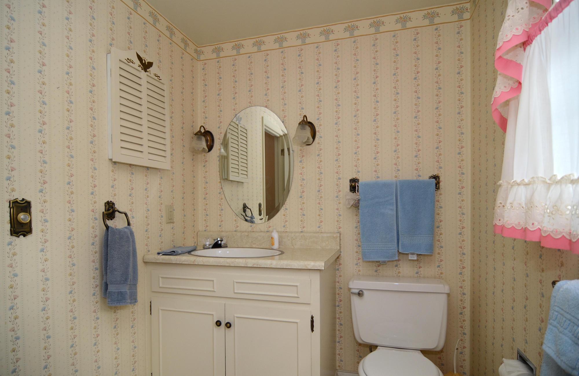 933 Greenridge Road Columbus, OH 43235 - Photo 18 of 32 Gallery Image 18