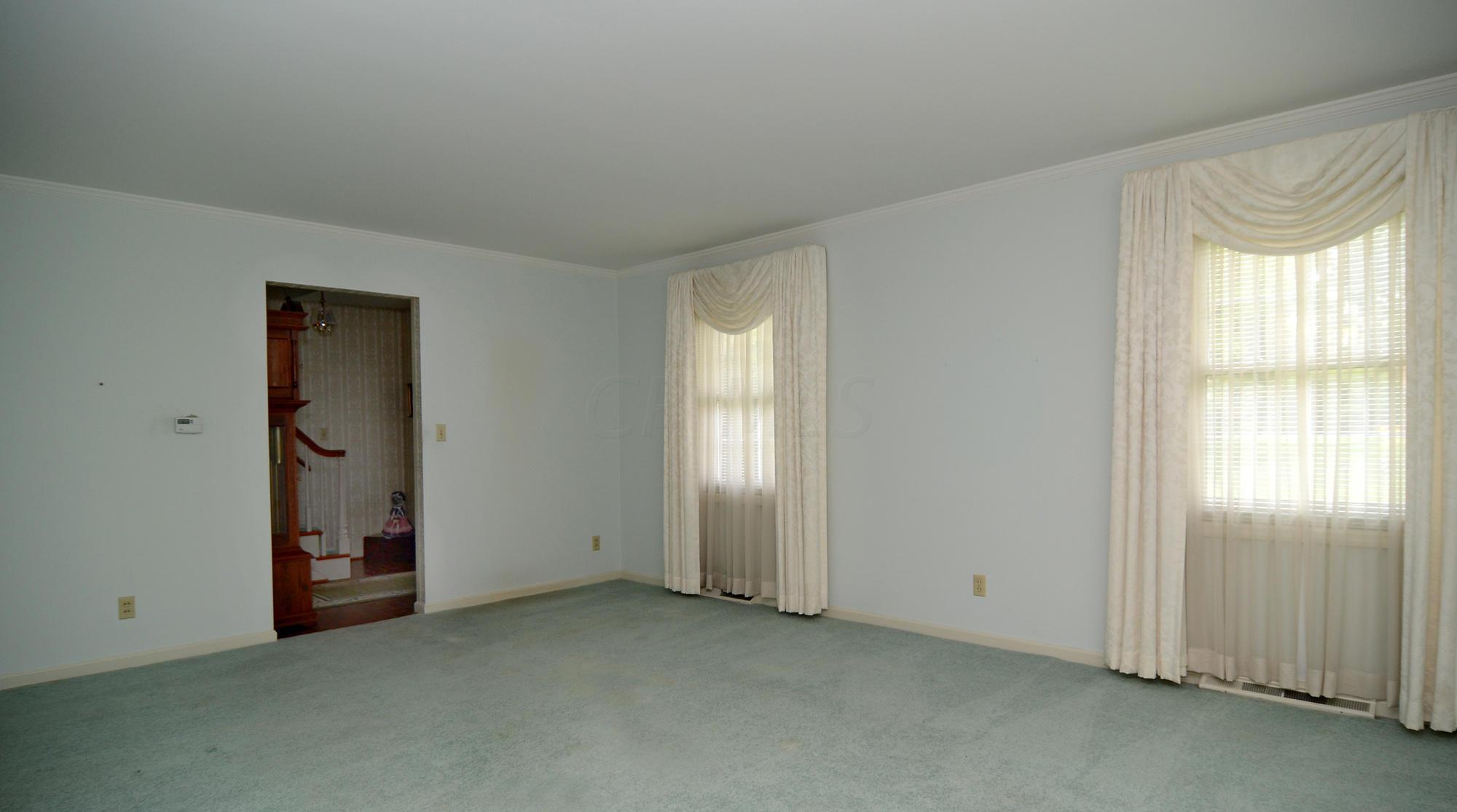 933 Greenridge Road Columbus, OH 43235 - Photo 31 of 32 Gallery Image 31