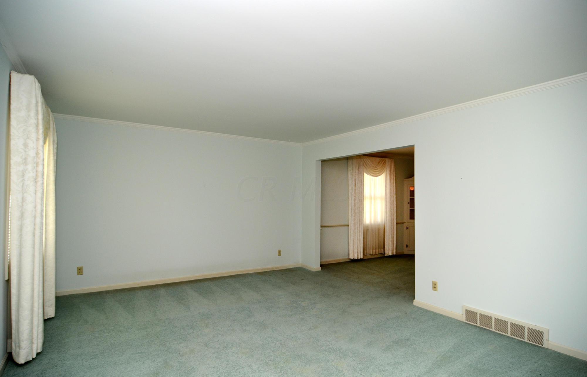 933 Greenridge Road Columbus, OH 43235 - Photo 32 of 32 Gallery Image 32