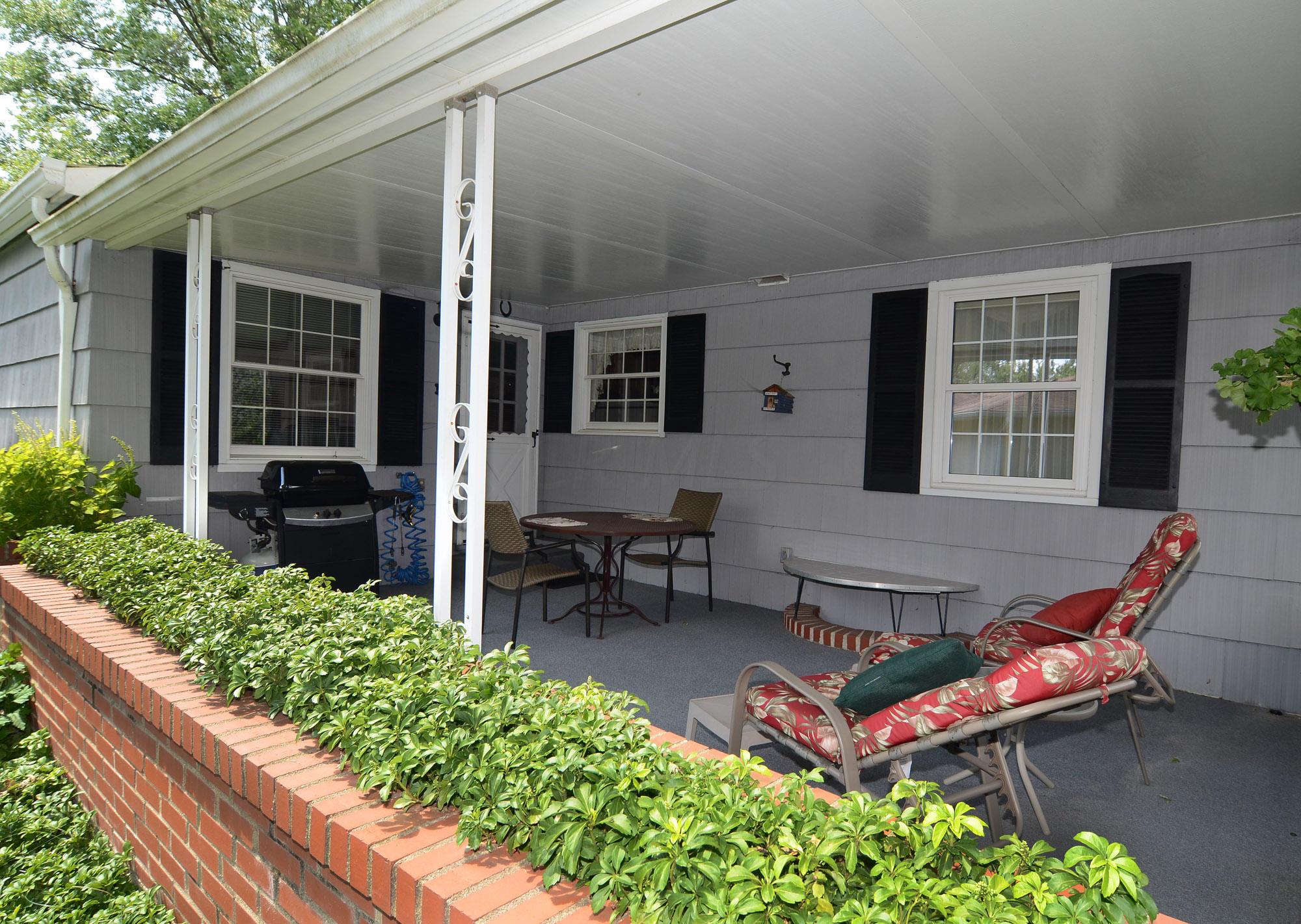933 Greenridge Road Columbus, OH 43235 - Photo 5 of 32 Gallery Image 5