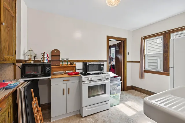 $365,000 | 4244-4246 South 28th Avenue, Minneapolis, MN 55406